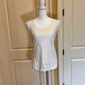 🔥BUY TWO GET ONE 50% OFF🔥
*Discount applied when you create a bundle*